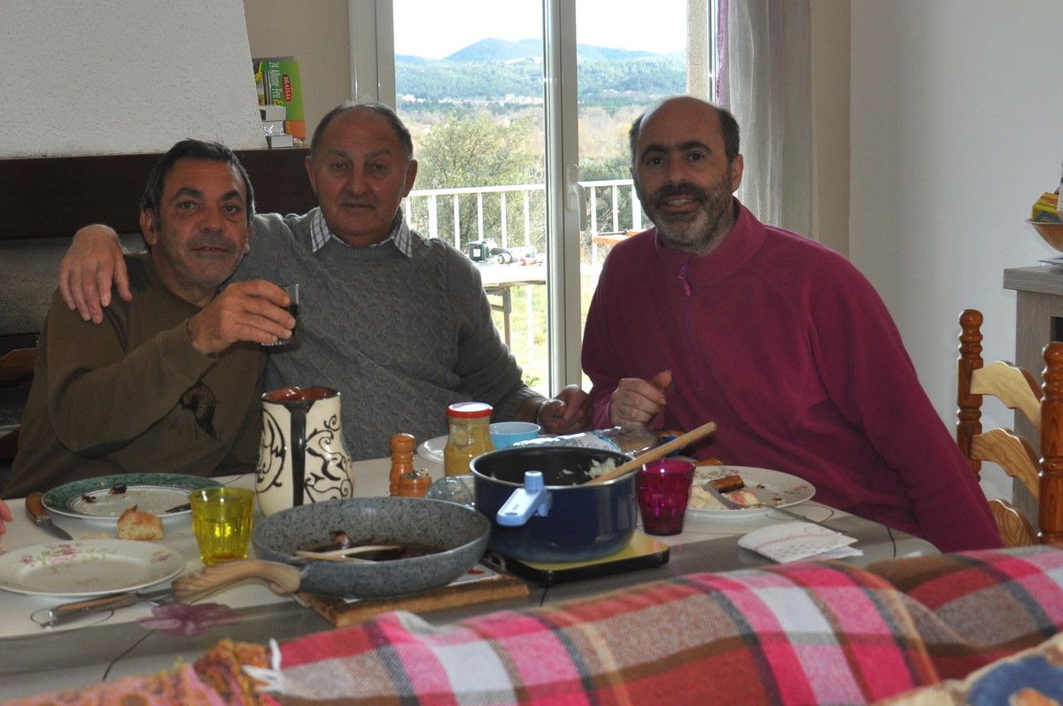 Avec le coutelier Marcel Canals de Saint Jean de Fos et Jérome au milieu