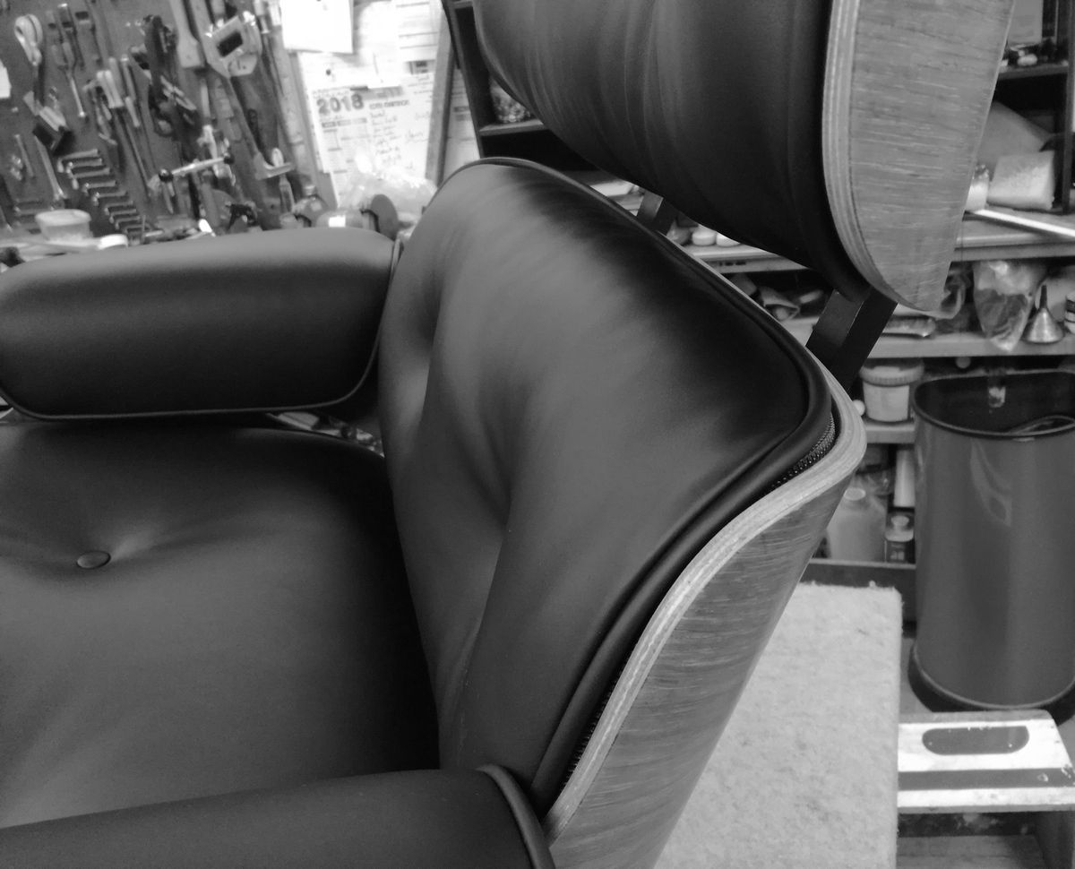 Restauration fauteuil Eames - Atelier hafner - Sellier