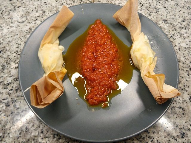 Caramelle di pasta fillo con mozzarelline di bufala "Lupara" e salsa di  pomodoro Mutti - Il Blog di Petardo