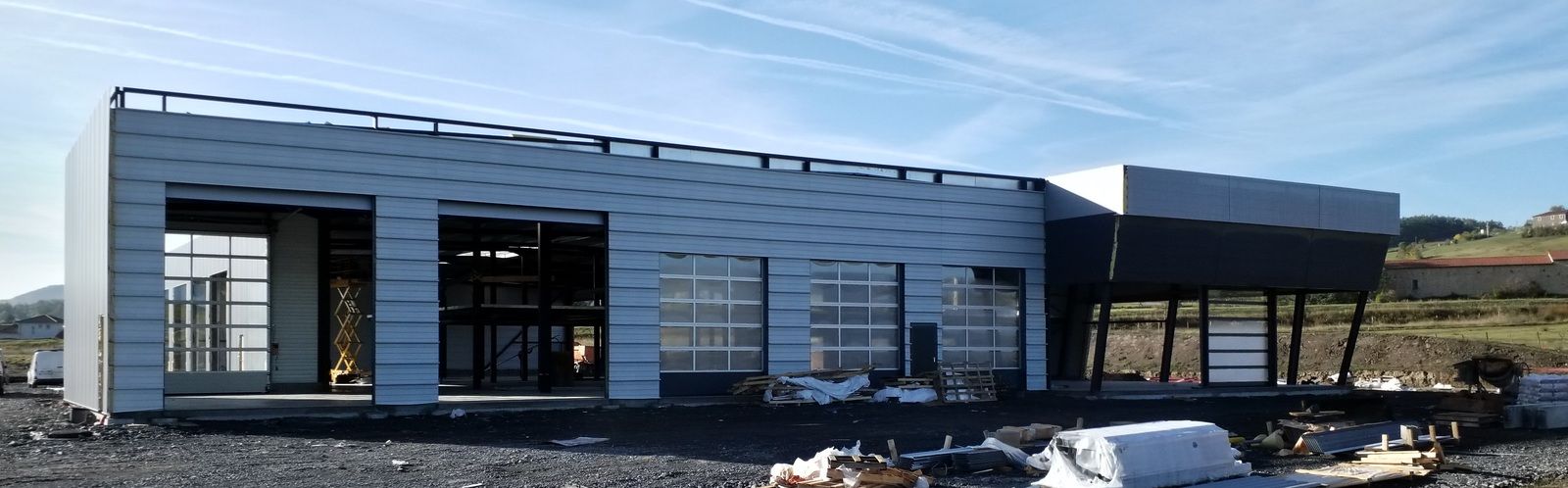Enseignes , signalétiques, surveys, conduite de travaux
