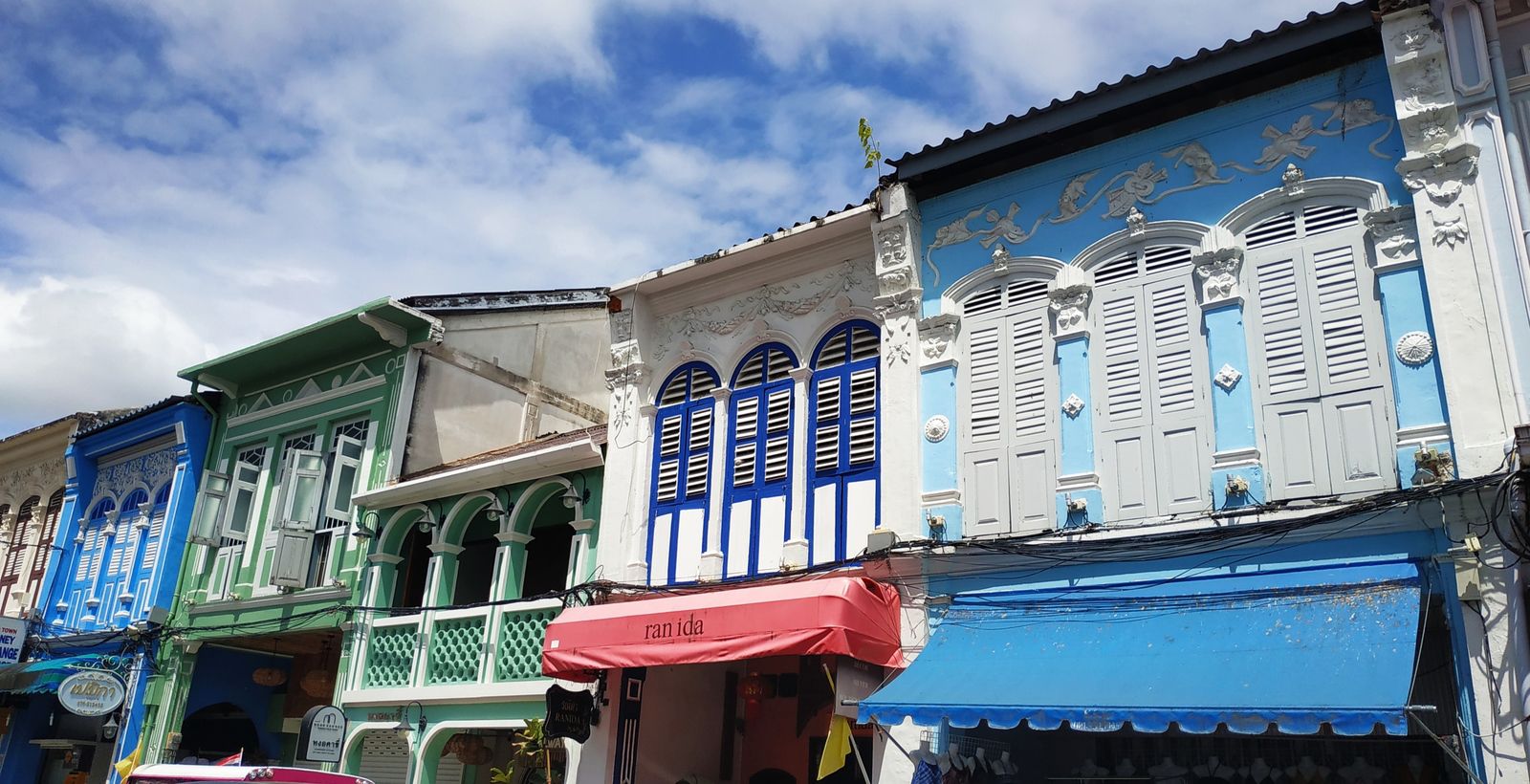 Old phuket town (Thalang road)