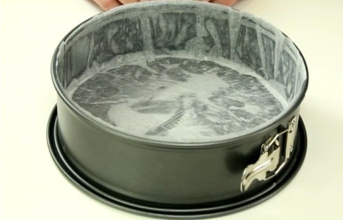 Moule à fond amovible