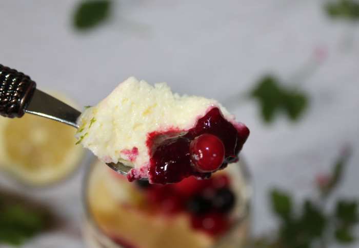 Mousse de citron sur un coulis de fruits rouges recette ww 