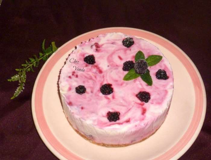 cheesecake glacé aux fruits rouges  