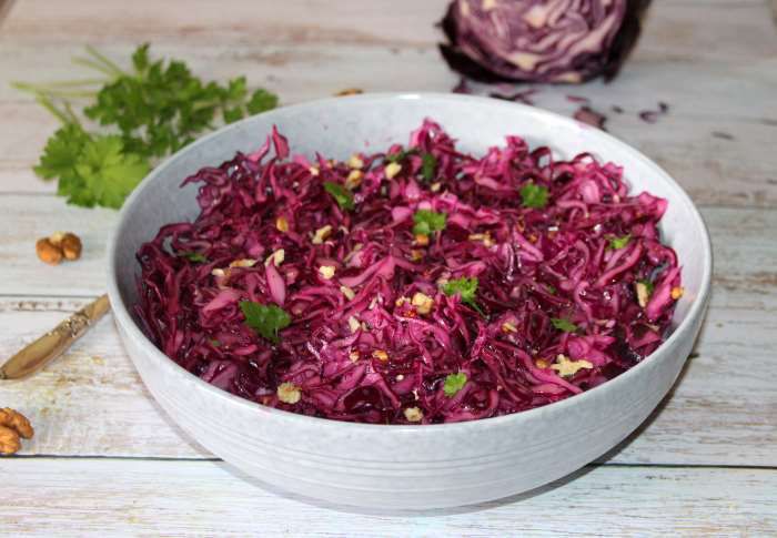 Salade De Chou Rouge Aux Noix Chez Vanda