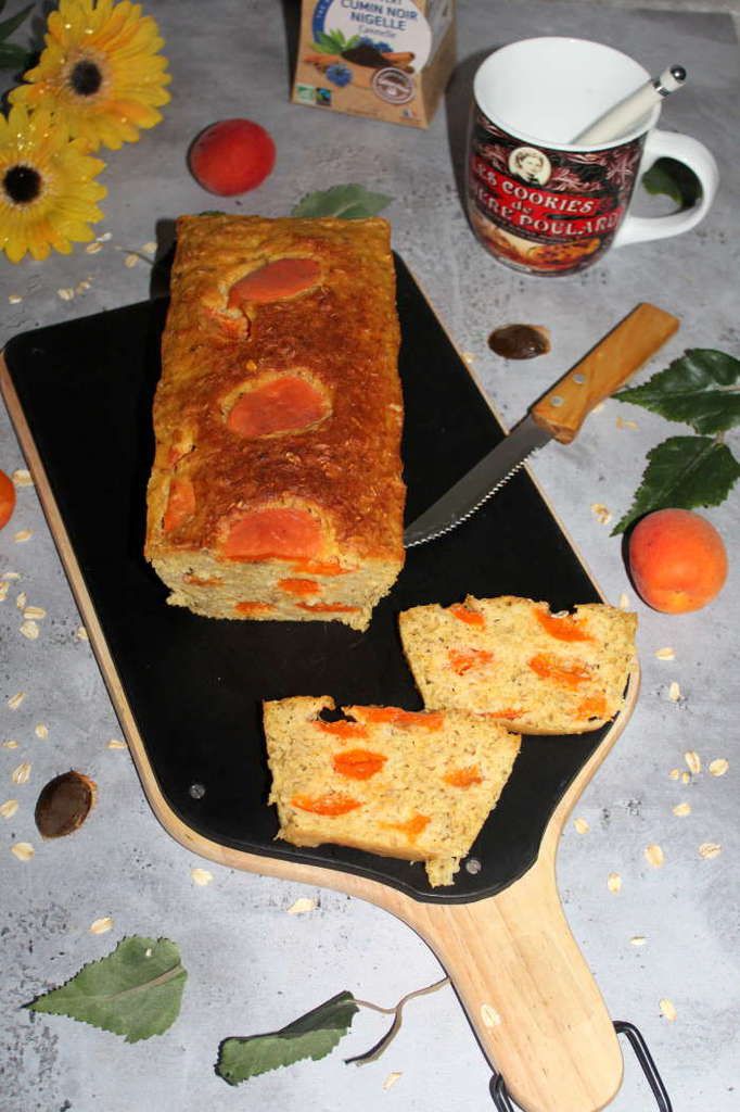 Cake d'avoine abricots et cardamome