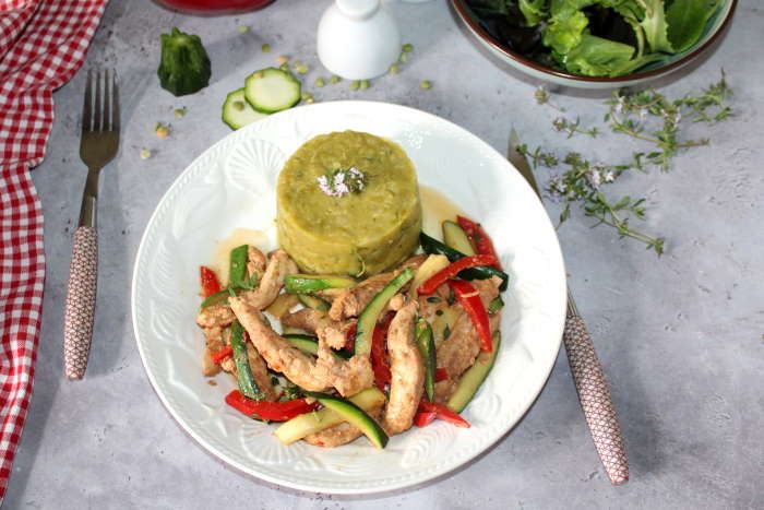 plat-complet-poulet-poivron et pois-casses