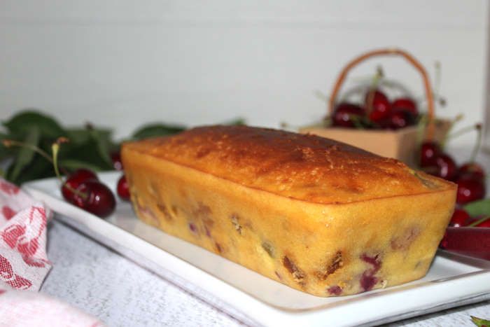 cake-figues-cerises-recette-ww