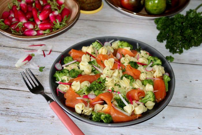salade-équilibrée-pâtes-poisson-ww