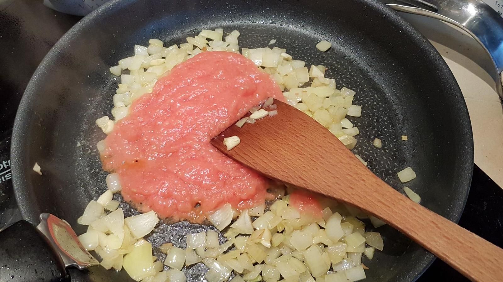 albondigas (boulettes) sauce safranée aux amandes toccuisine.fr