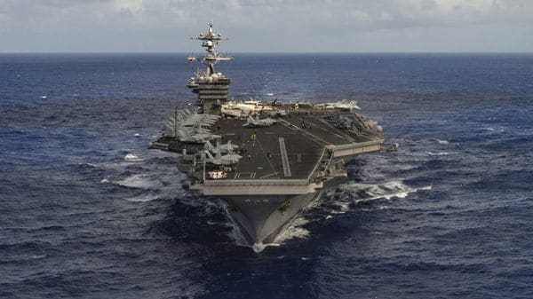 El portaaviones USS Carl Vinson fue enviado a la región para aumentar el poder de fuego de Estados Unidos en la península coreana (Reuters)