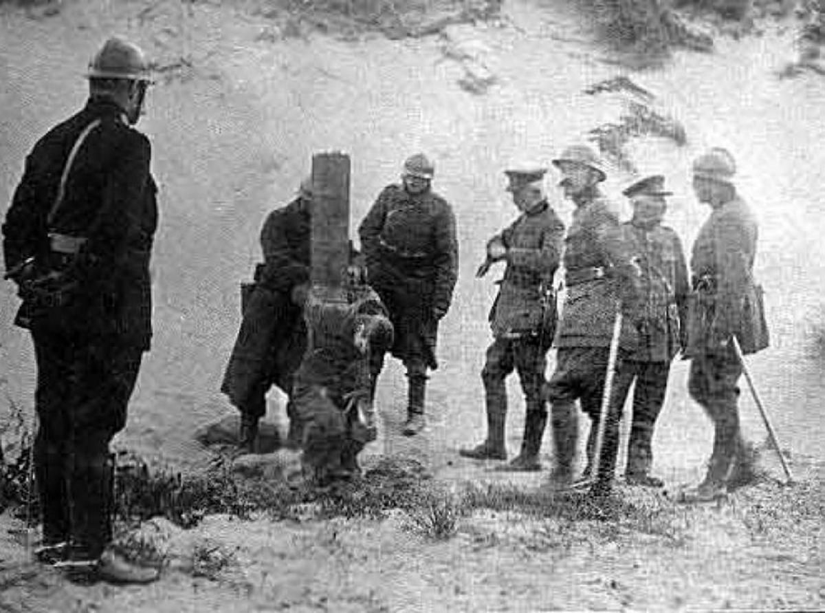 Antimilitarisme anarchisme anarchie paix militarisme guerre