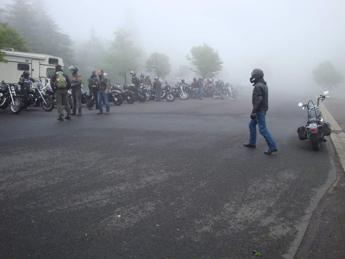 Rassemblement motard à Saint Rémy de Blot ( Auvergne )