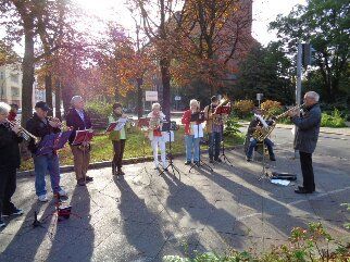 Cornelia holte ich als erste ein...sie schrieb: ..ankommen war der Plan-und jetzt: 4 Wochen Grinsen;-) Ich hoffe, wir sehn sie beim Untertagemarathon wieder