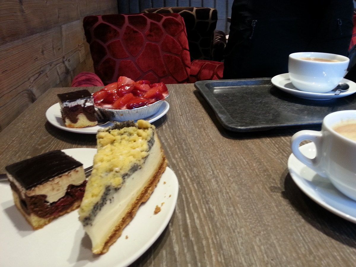 315 verbrannte Kalorien für Betina und 384 verbrannte Kalorien für mich galt es zu ersetzen. Es waren wohl etwas mehr;-)