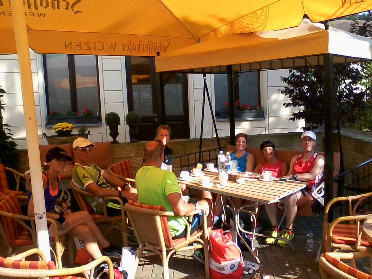 Elbe, wie sie unterschiedlicher nicht aussehn kann.