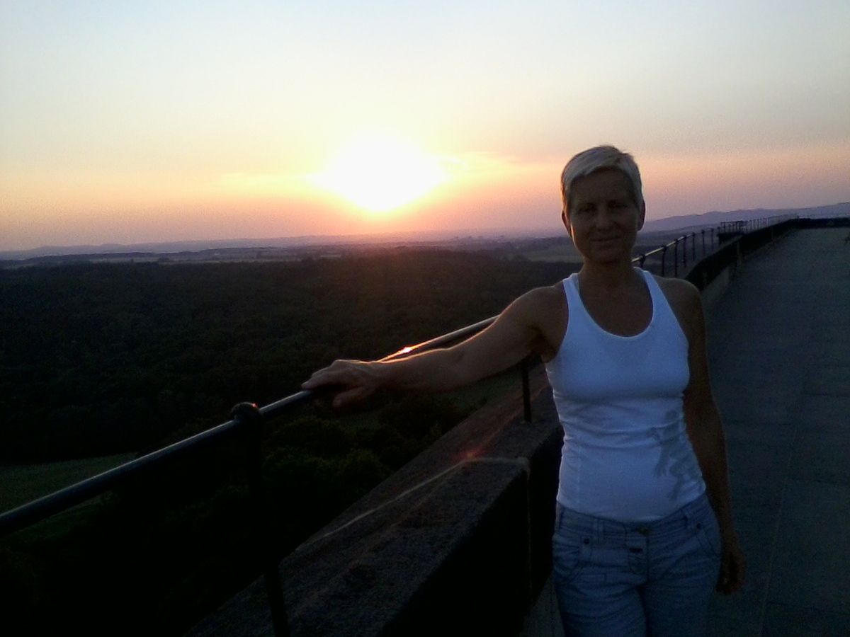 Elbe, wie sie unterschiedlicher nicht aussehn kann.