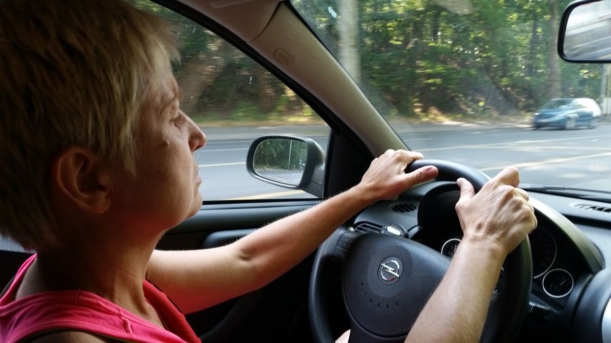 Betinchen mußte fahren. Berlin kreuz und quer! Und Unfallfrei!