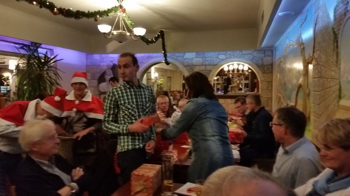 Advent, Advent ein neues LED Lichtlein brennt...