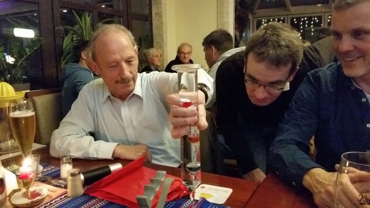 Advent, Advent ein neues LED Lichtlein brennt...