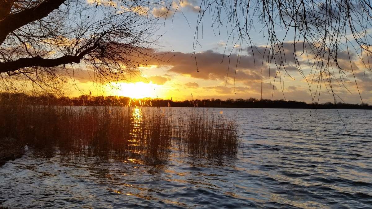 1992 - 2015 ... 28 Minuten