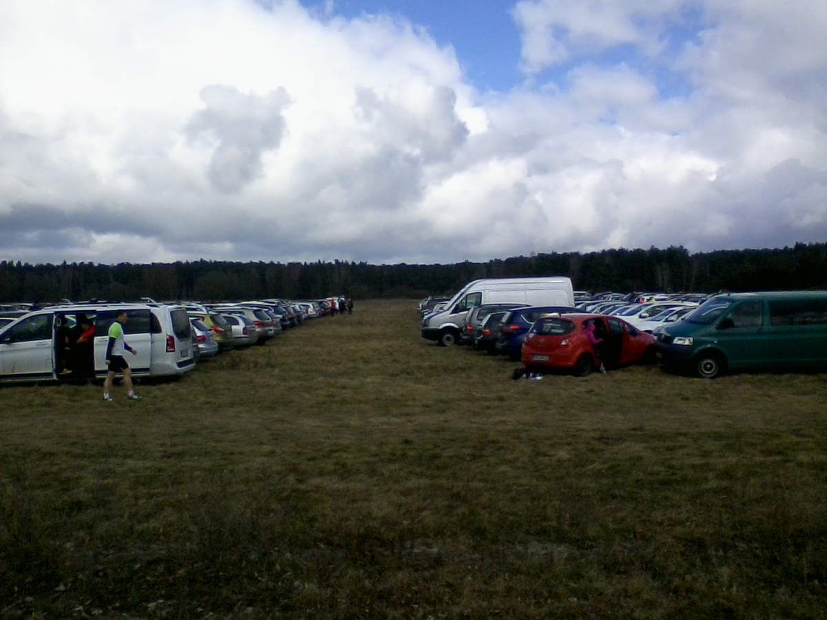 Lauftreffis waren auch zahlreich anwesend. Die Plätze 1 bis 3 wurden in den AK der Frauen durch den Lauftreff belegt. http://www.lausitz-timing.de/index2016.php?link=glocke16 Die Rückfahrt flutschte über Berlin/Falkensee/Nauen. 20.10 Uhr war ich wieder zurück.Ein schneller Tag!