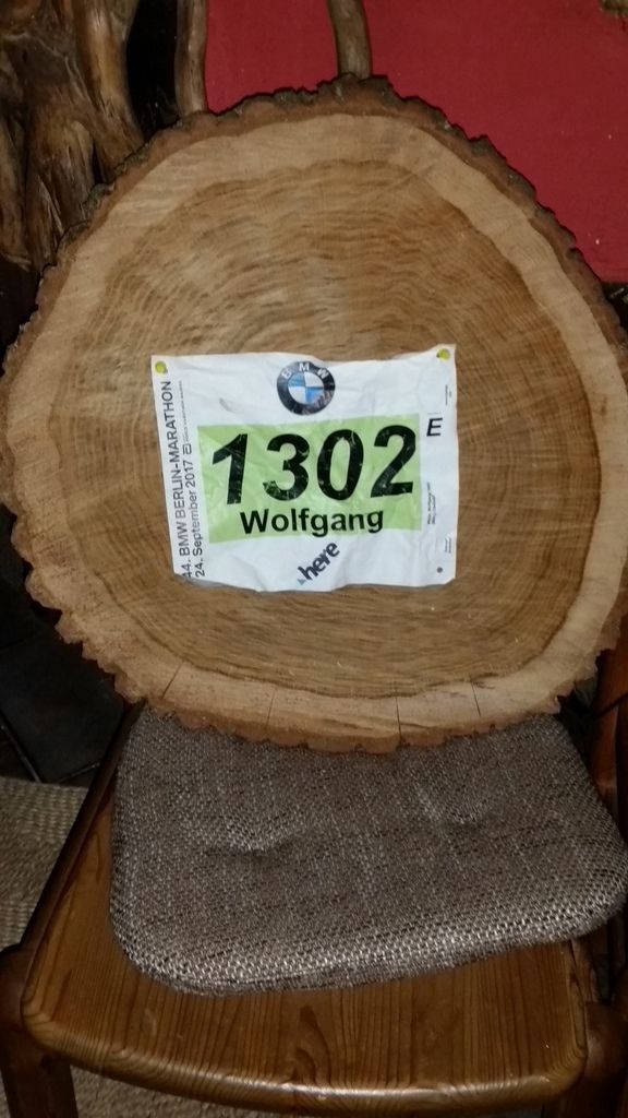 Meine Startnummernscheibe aus Holz, mein Schuhbaum, mein Trockenraum an der Dienststelle, letzte Bilder von der letzten Radfahrt 2017.