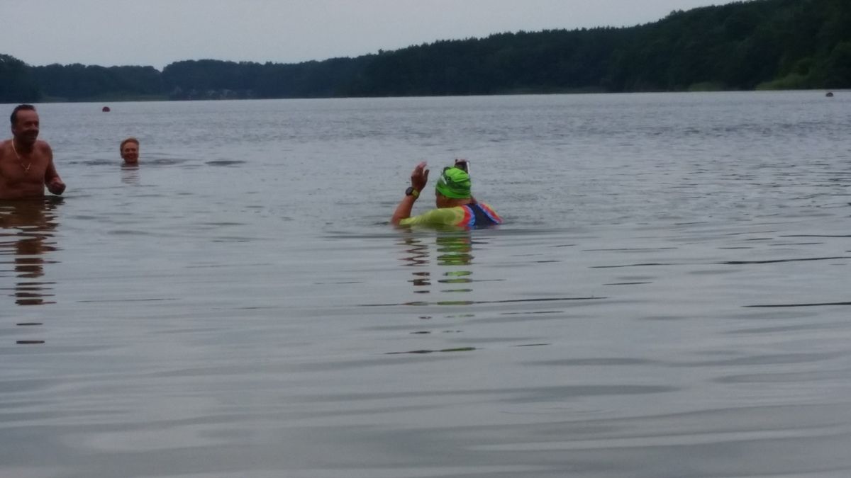 Regeneratives Radfahren, Schwimmen, Gehen, Radflicken und wieder Radfahren