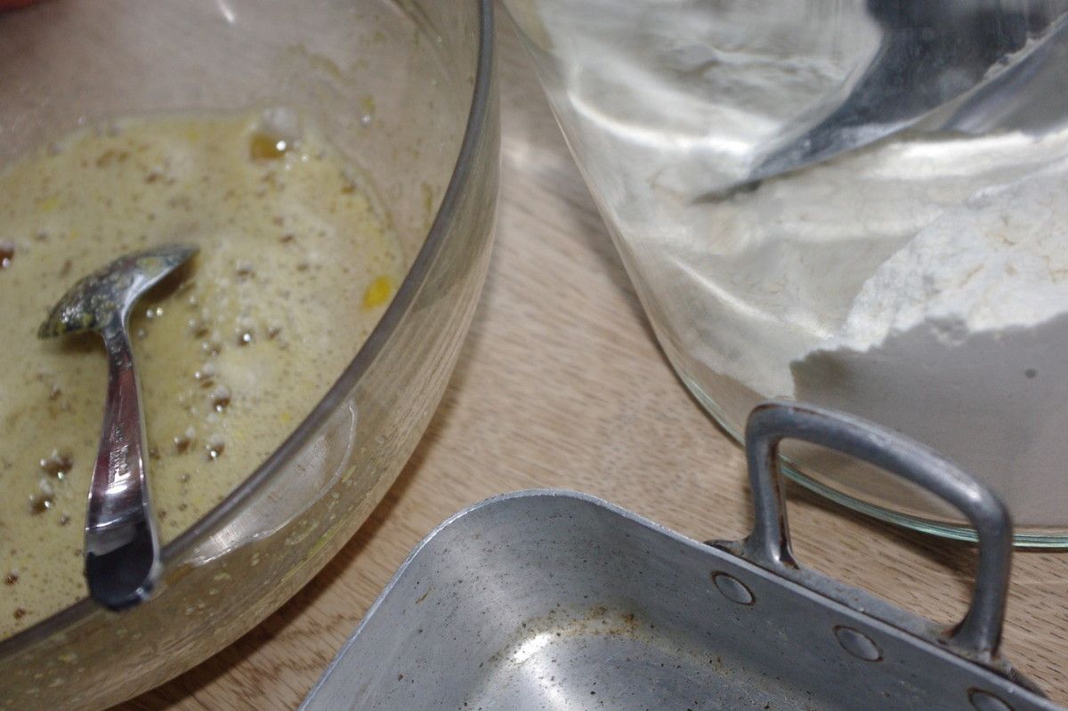 Gâteau yaourt, pommes & huile d'olive - Cornello Cuisine Gâteau yaourt, pommes & huile d'olive - Cornello Cuisine