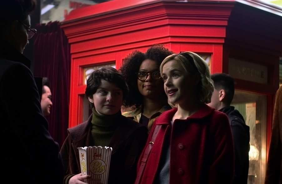 Critiques Séries : Les Nouvelles Aventures de Sabrina / Chilling Adventures  of Sabrina. Saison 1. Episode 1. - Critiques séries et ciné, actu -  Breaking News, ça déborde de potins