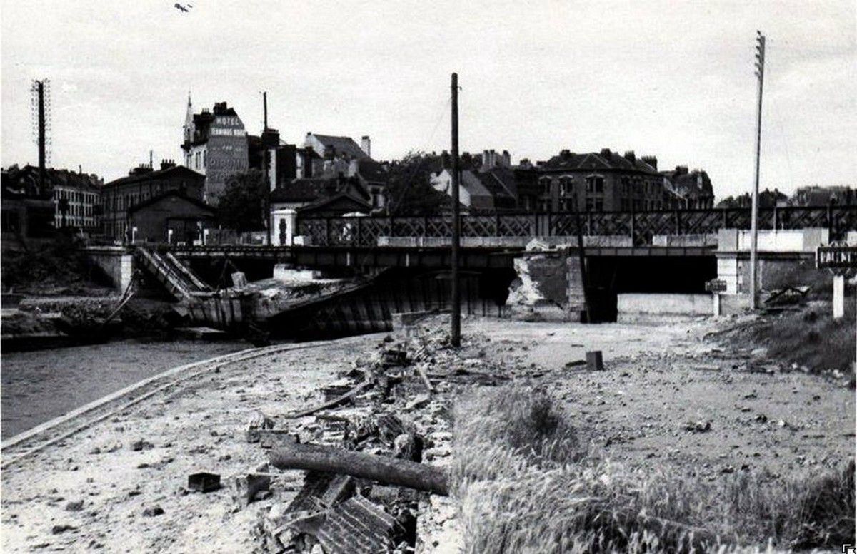 (04)  Dunkerque en 1940/45 Cartes Postales et photos anciennes .