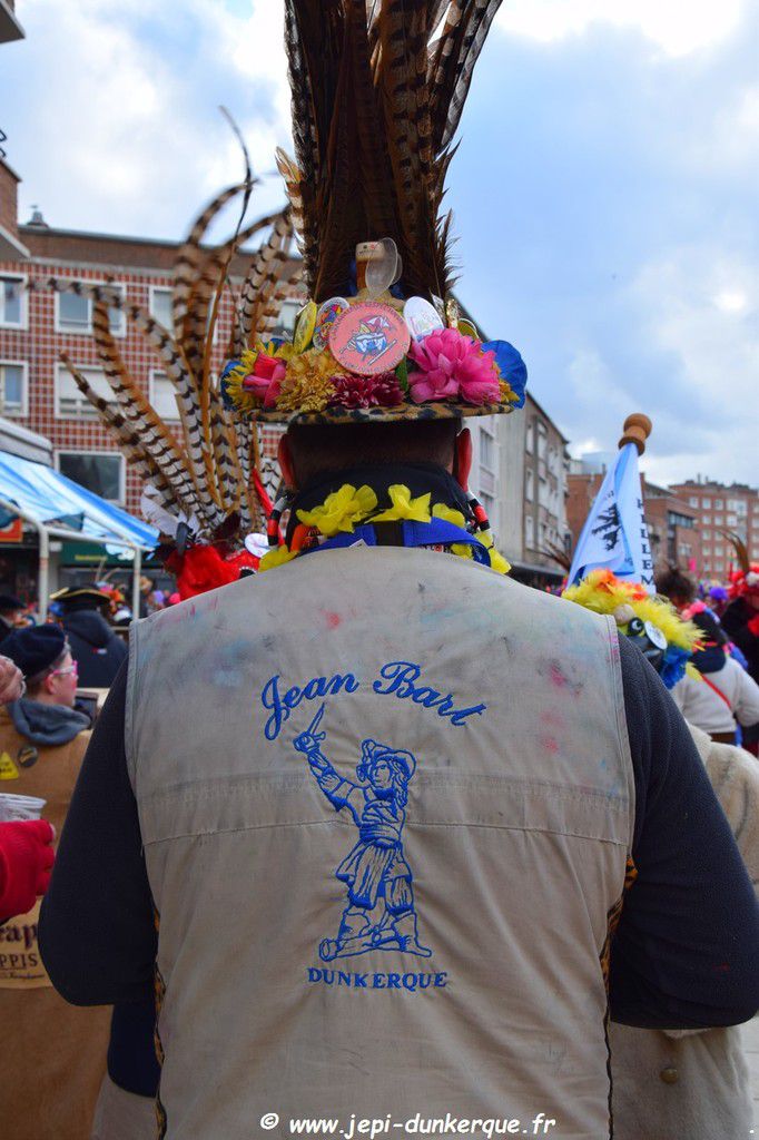 Carnaval de Dunkerque 2018 La Bande des Pêcheurs et le jet de Harengs 