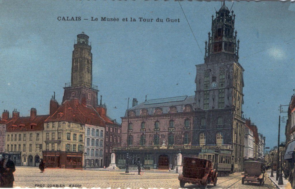 (A4) Cartes Postales Anciennes Calais Beffroi et Tour du Guet .