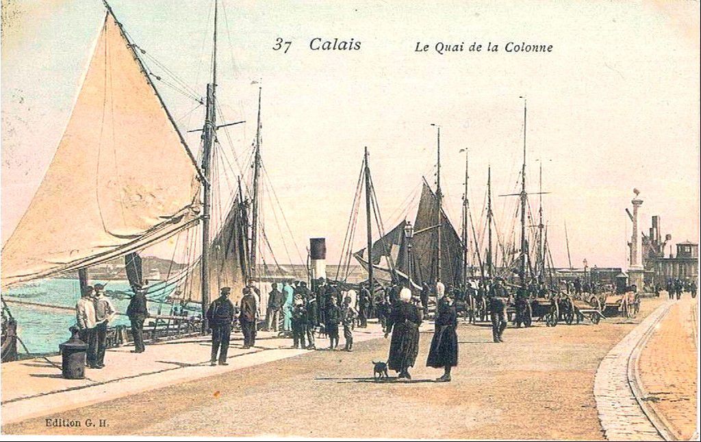 (A13) Cartes Postales Anciennes Calais La Pêche et Folklore 