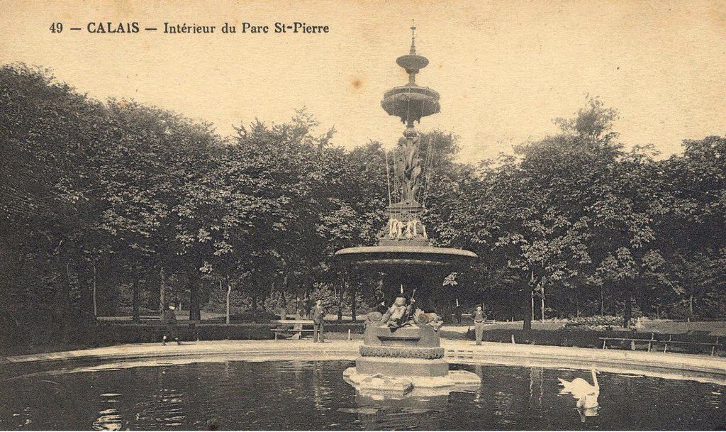 (A10) Cartes Postales Anciennes Calais Les Parcs