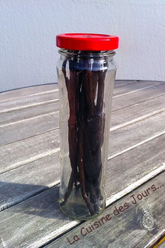 Tube en verre pour conserver des gousses de vanille