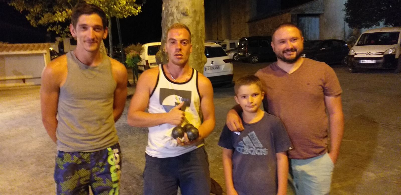 NOCTURNE PETANQUE À MONTREDON-LABESSONNIE