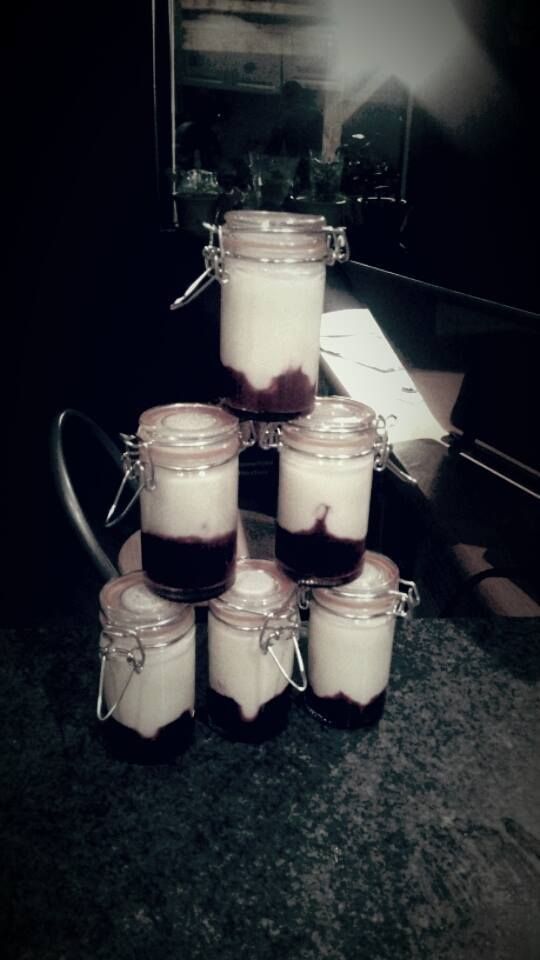 panna cotta au coulis de fruits rouge