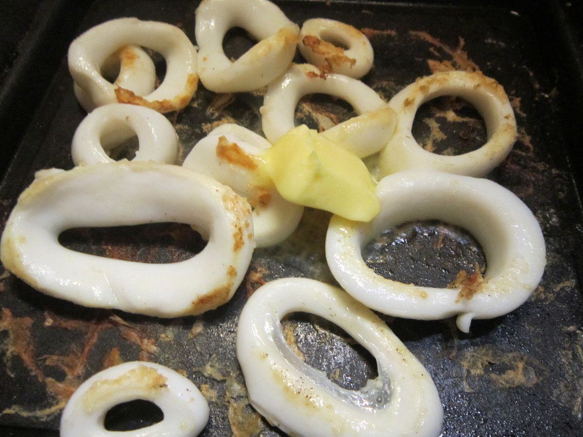 calamars a la plancha flambes au whisky ail persil -