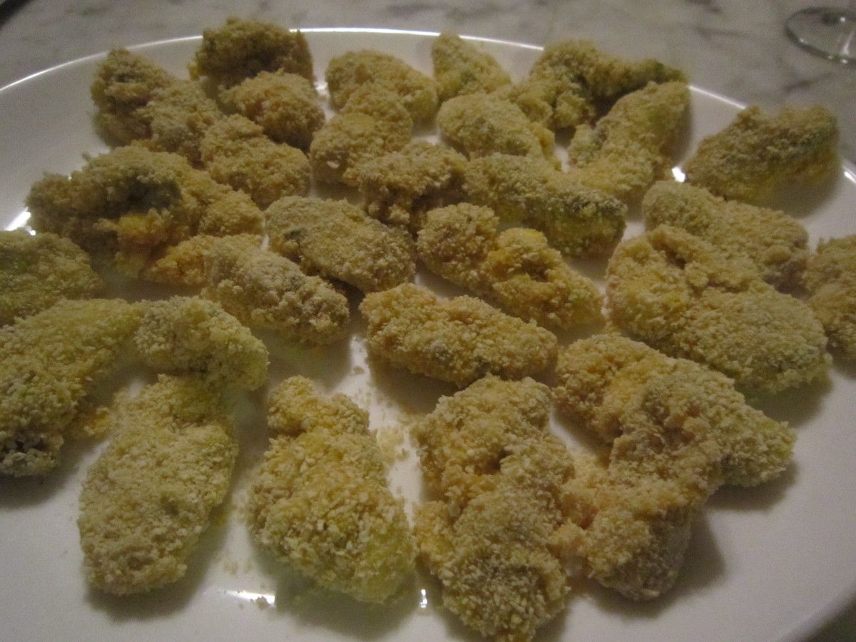 croquettes d'huitres  coriandre fraiche ciselée pour l'apéro !! 