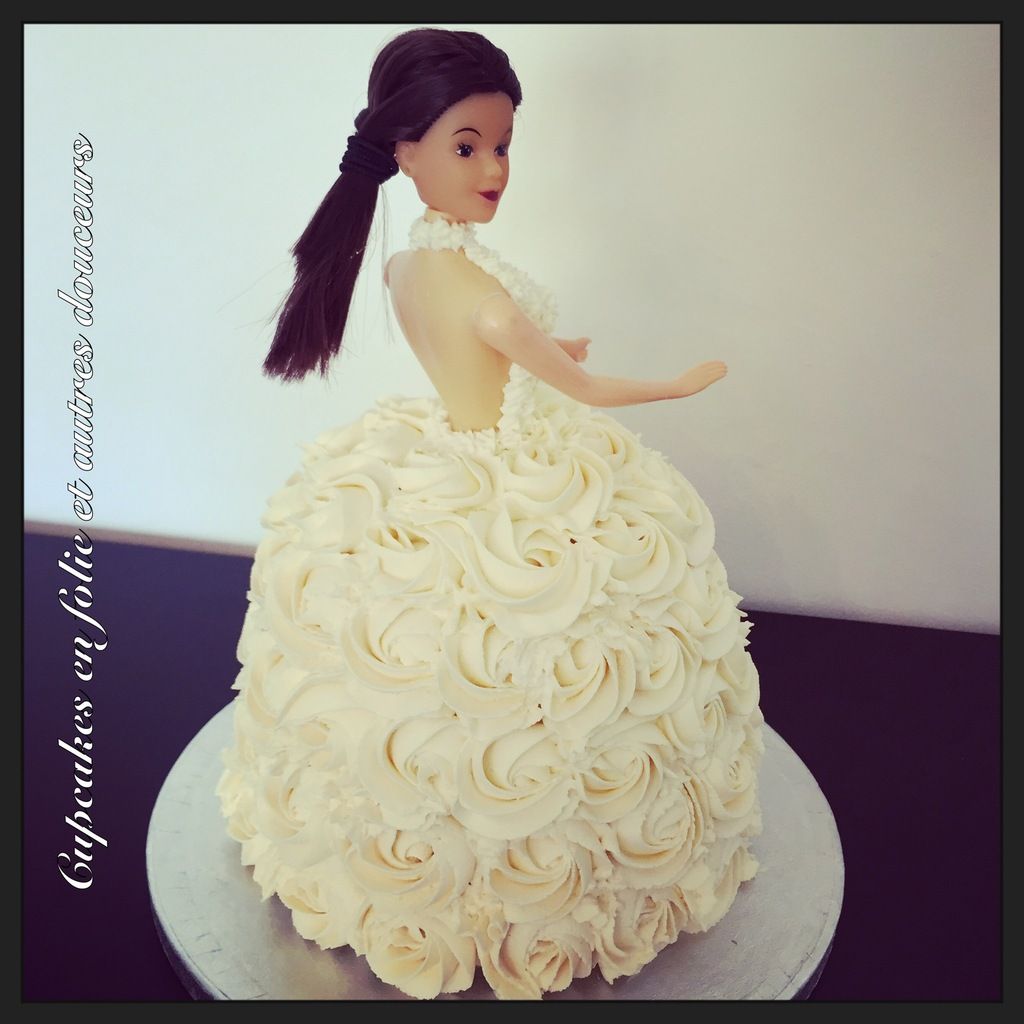 Gateau Barbie Rose Cake Cupcakes En Folie Et Autres Douceurs