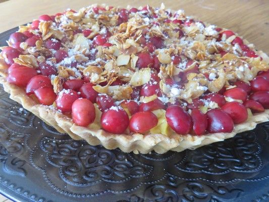Tarte aux cerises, crème pâtissière aux amandes - Le blog de