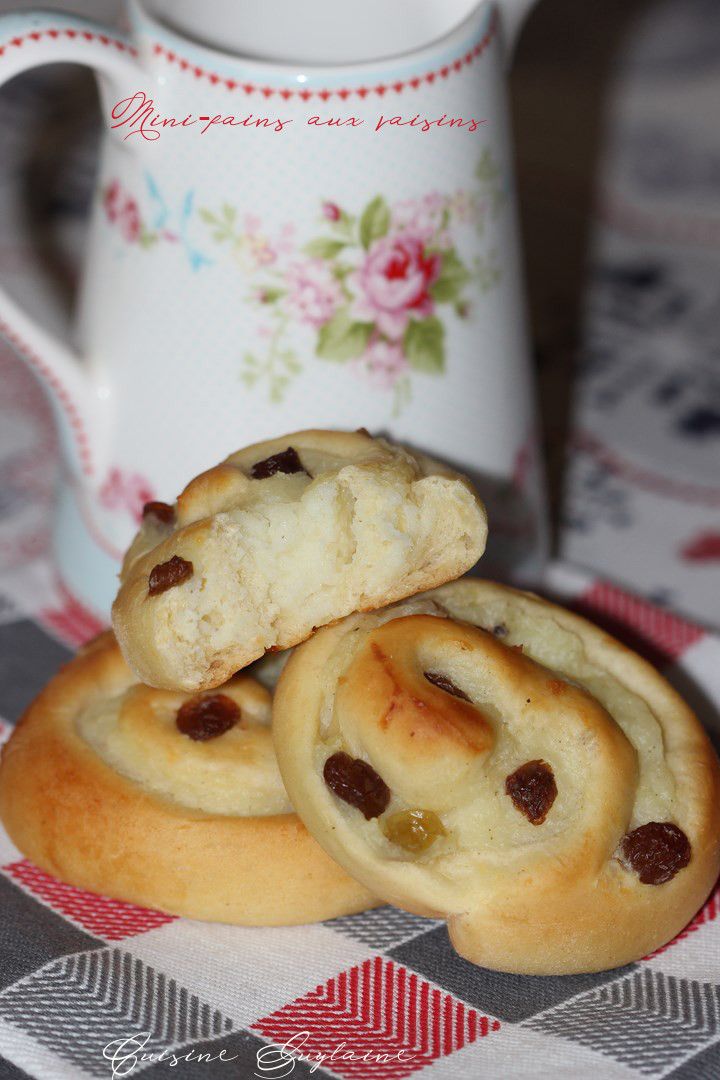 Mini-pains aux raisins - La Cuisine de Guylaine