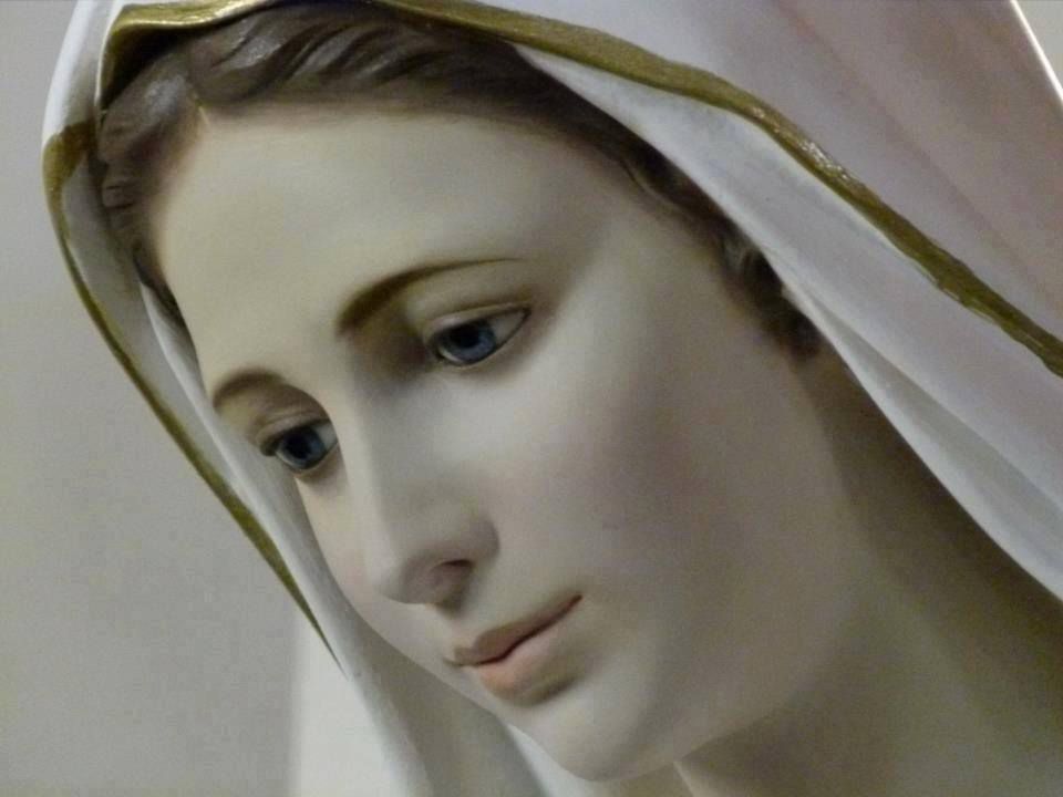 la Regina della Pace che appare a Medjugorje (Tihalina)