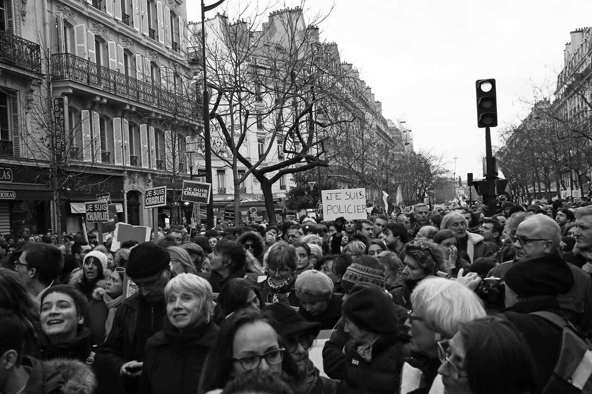 Marche suite à l'attentat contre Charlie Hebdo le 7 janvier 2015 et la prise d'otages de Saint Mandé le 9 janvier 2015. Boulevard Voltaire. Paris le 11 janvier 2015