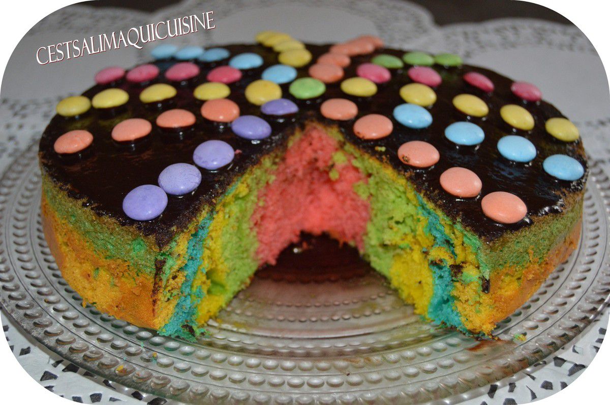 Gâteau façon Rainbow cake