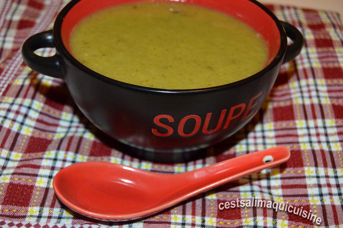 Soupe pommes de terre, poireaux et céleri...et aussi des carottes