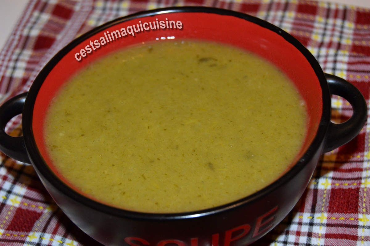 Soupe pommes de terre, poireaux et céleri...et aussi des carottes