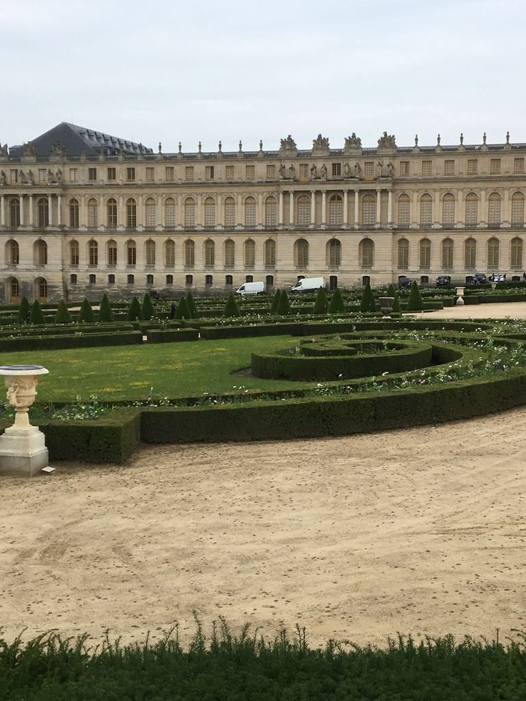 Les C.M.1 au jardin... De Versailles!