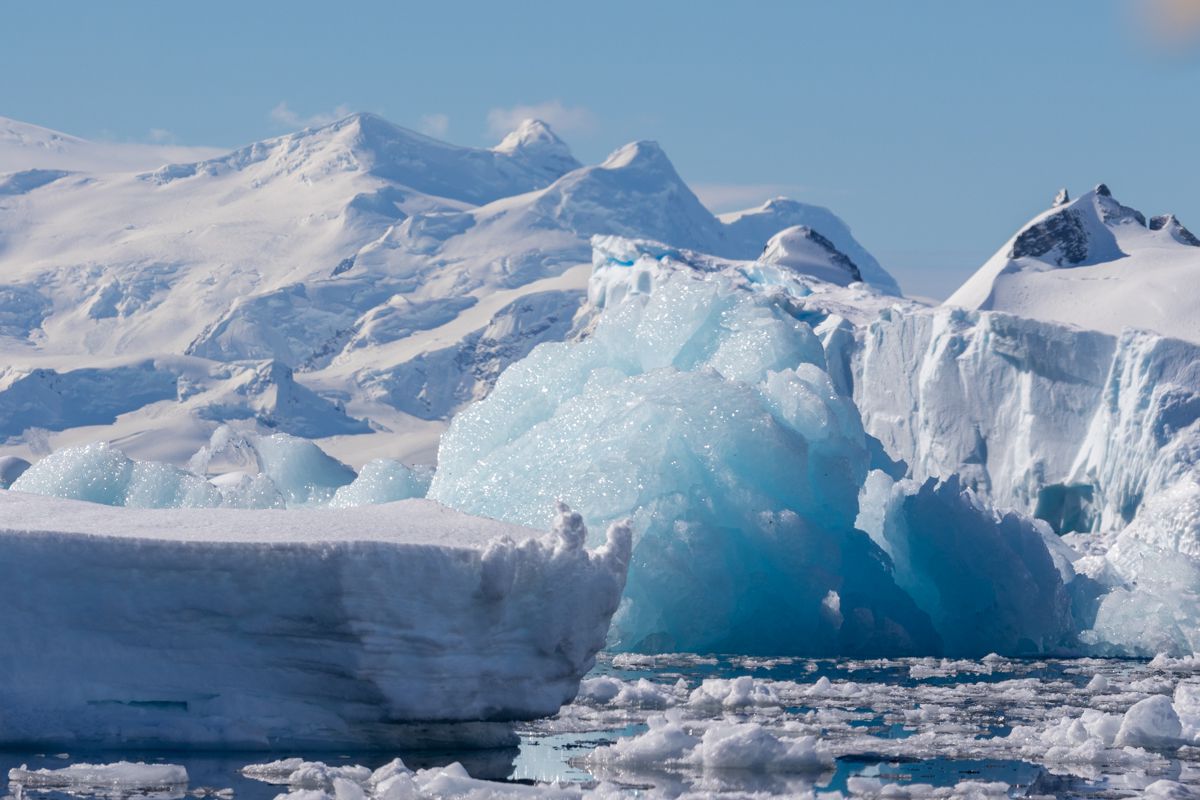 Antarctique - couleurs chaudes et lumières glacées
